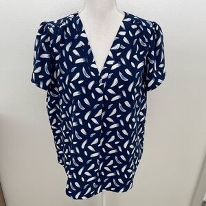 HILARY RADLEY Blue Brush Stroke Print Blouse Top Short Sleeve V-Neck, L
